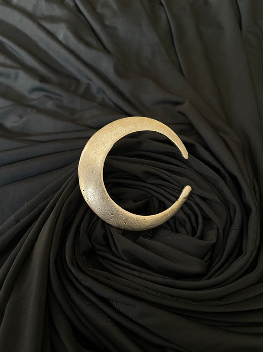 012 Crescent Sultana ring