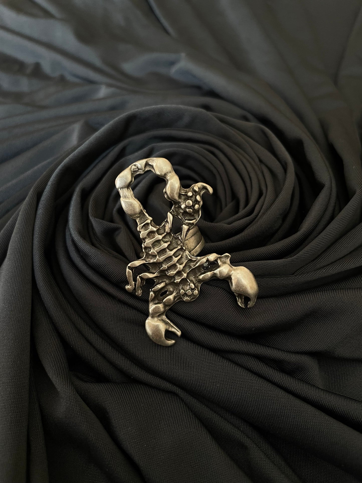 011 Scorpion Sultana Ring